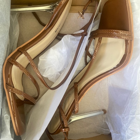 🌟Cognac Strappy Heels - Picture 3 of 3